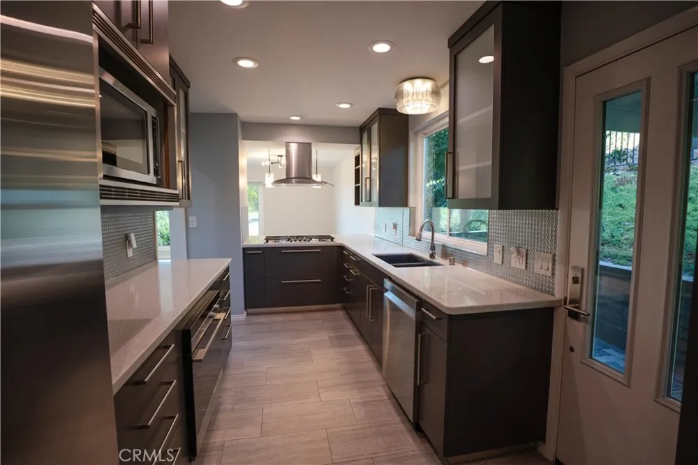 14001 Summit Whittier, CA 90602