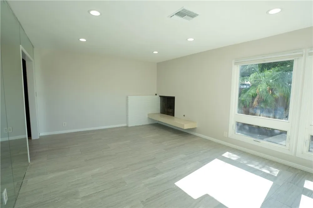 14001 Summit Whittier, CA 90602