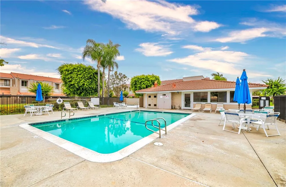 6273 Lincoln Buena Park, CA 90620