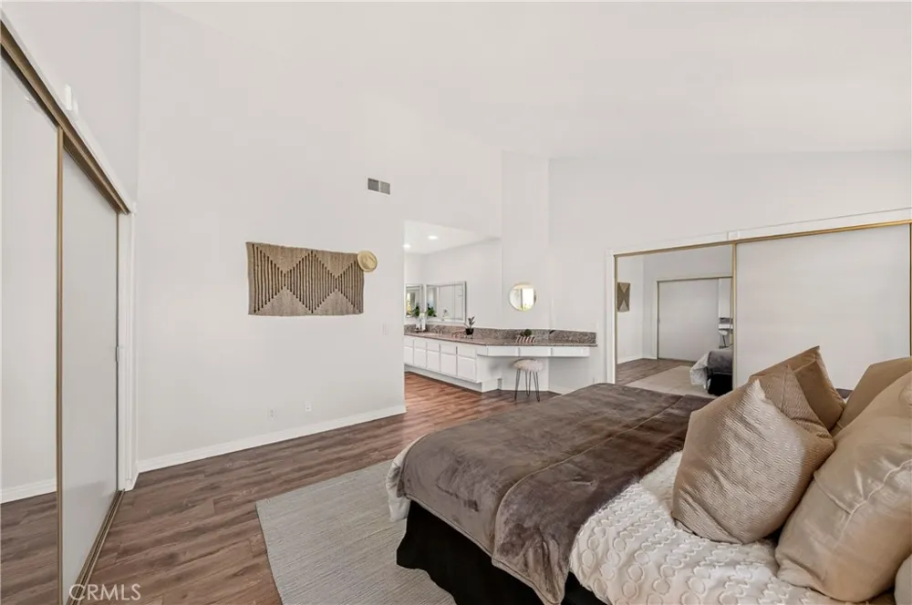 6273 Lincoln Buena Park, CA 90620