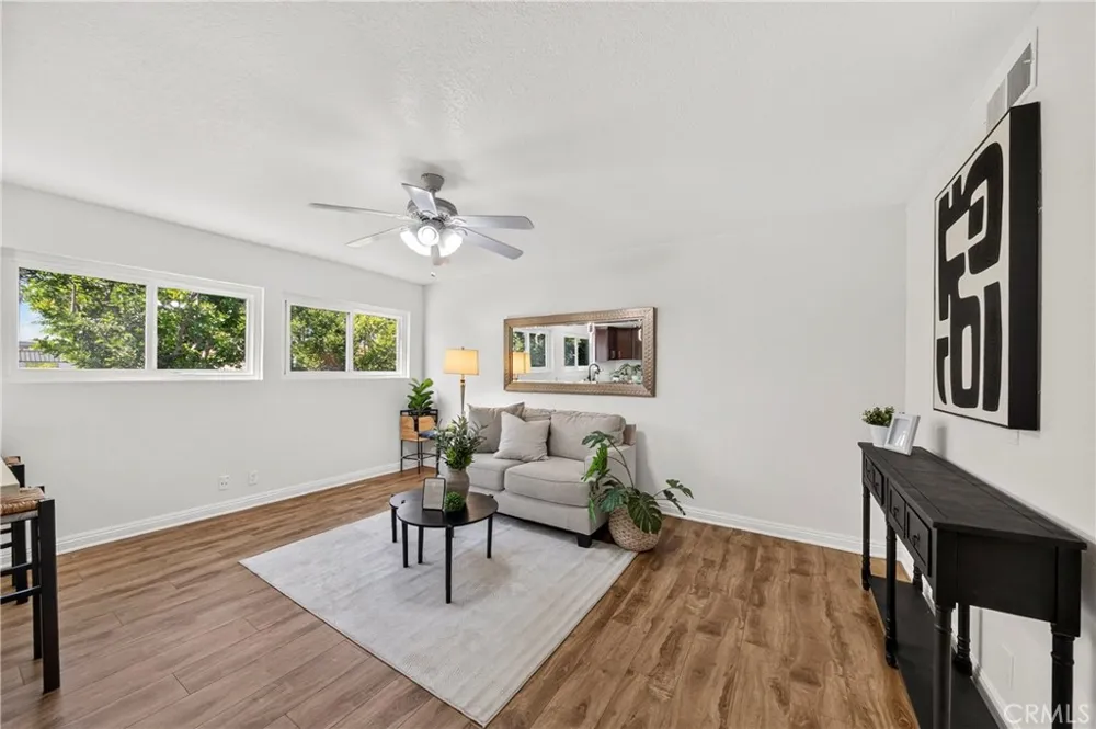 6273 Lincoln Buena Park, CA 90620