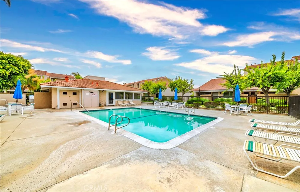 6273 Lincoln Buena Park, CA 90620