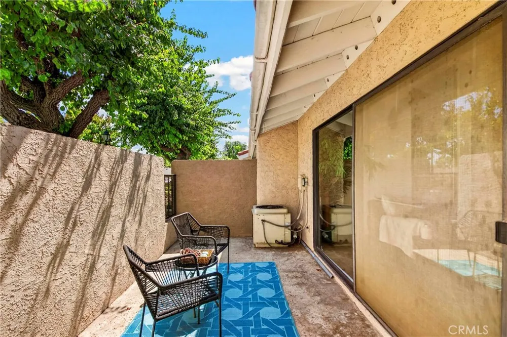 6273 Lincoln Buena Park, CA 90620