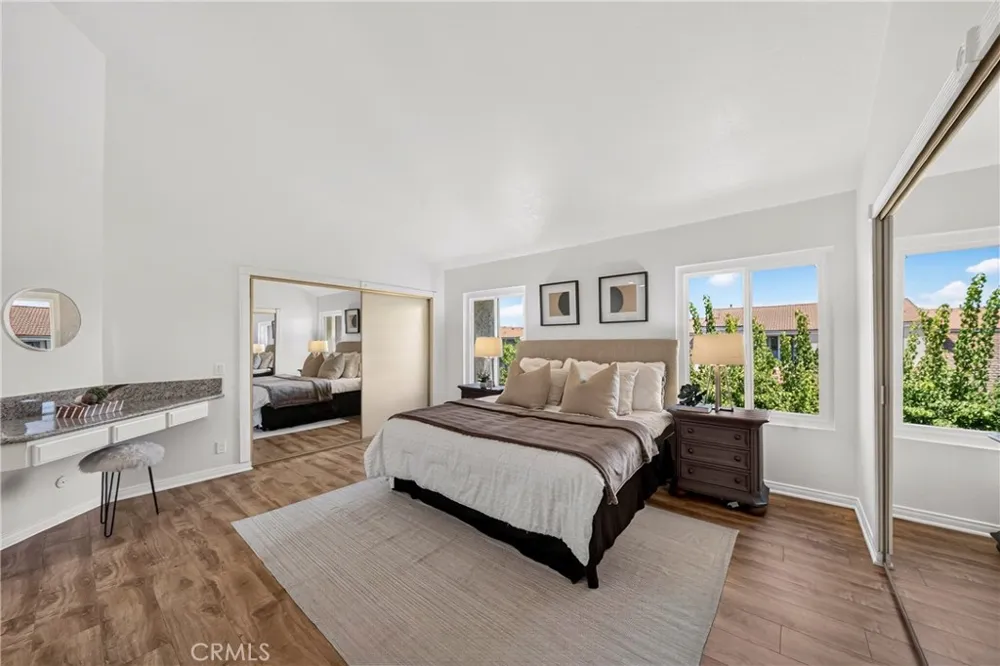 6273 Lincoln Buena Park, CA 90620