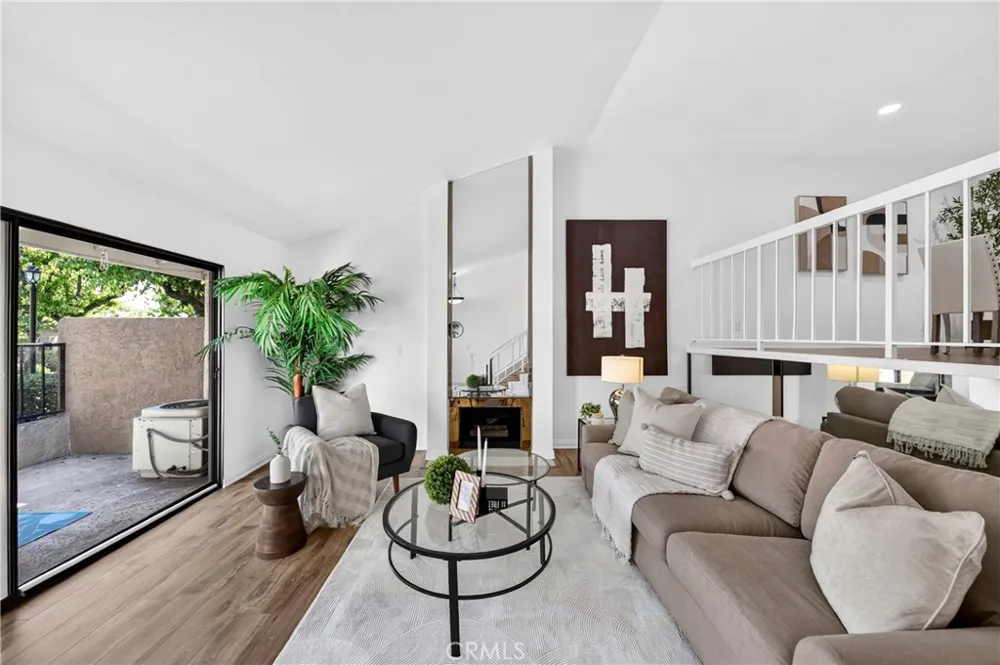6273 Lincoln Buena Park, CA 90620