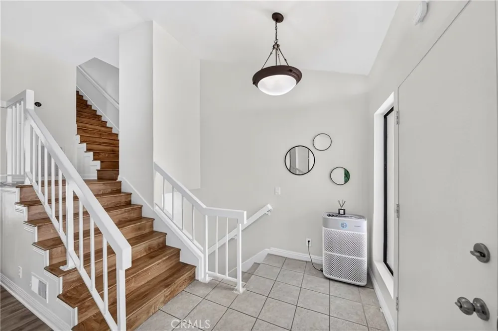 6273 Lincoln Buena Park, CA 90620