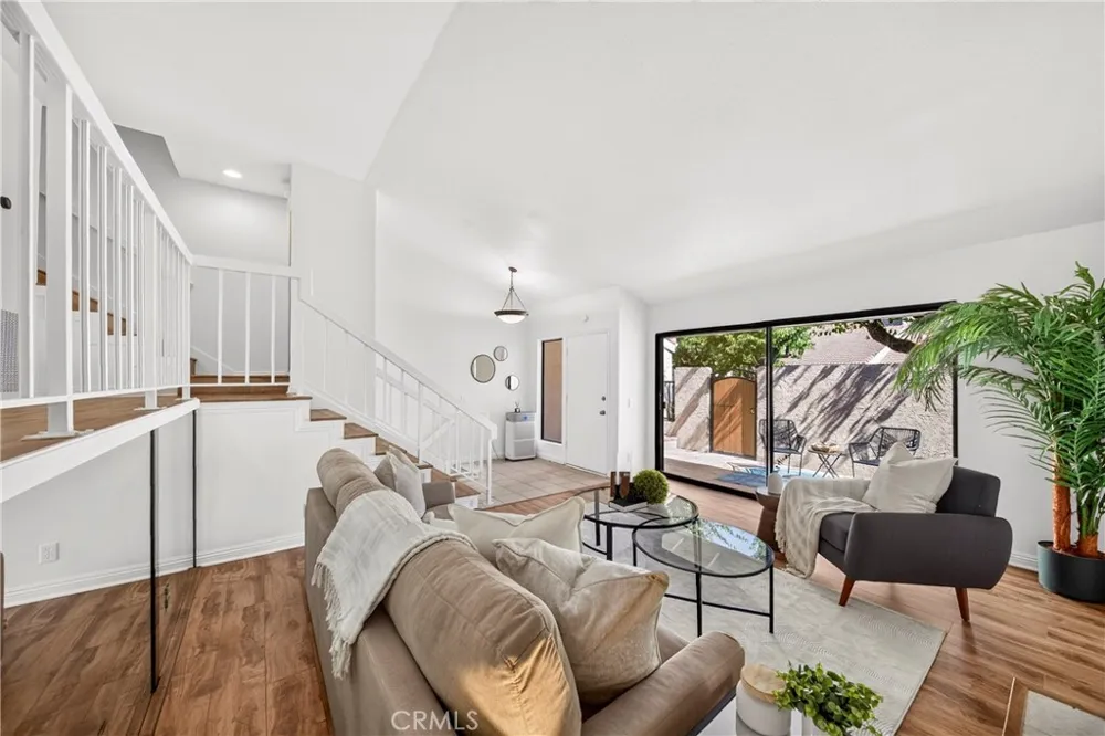 6273 Lincoln Buena Park, CA 90620