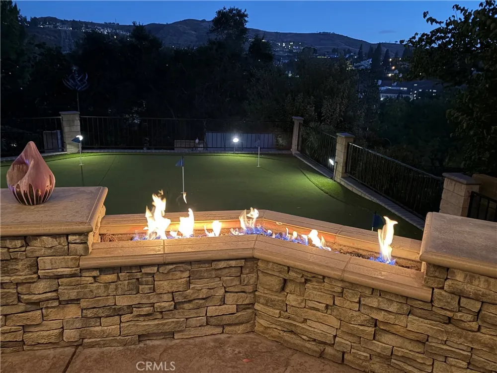 375 S Via Montanera Anaheim Hills, CA 92807