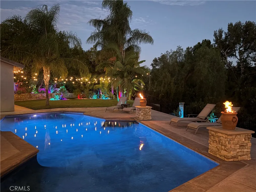 375 S Via Montanera Anaheim Hills, CA 92807