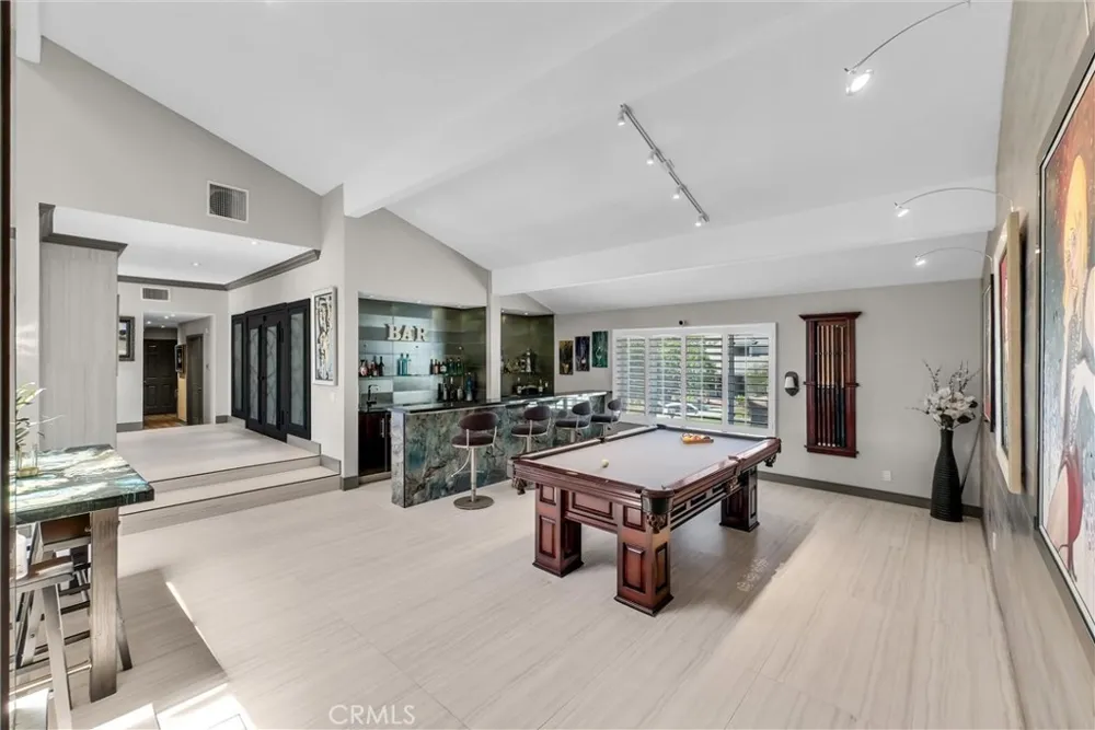 375 S Via Montanera Anaheim Hills, CA 92807