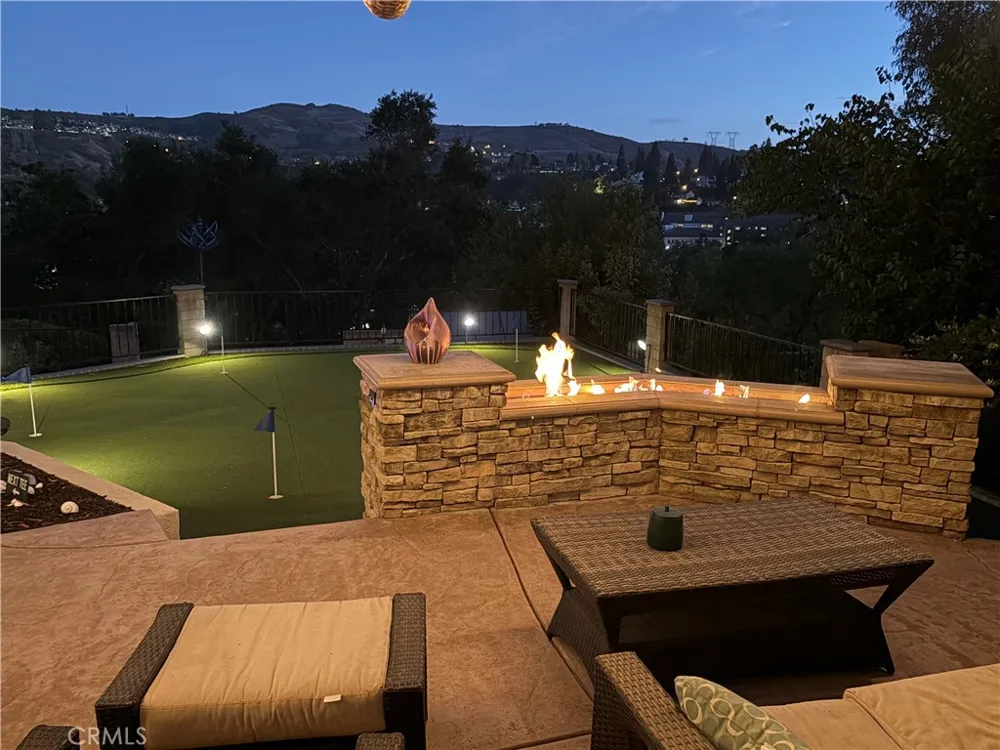 375 S Via Montanera Anaheim Hills, CA 92807