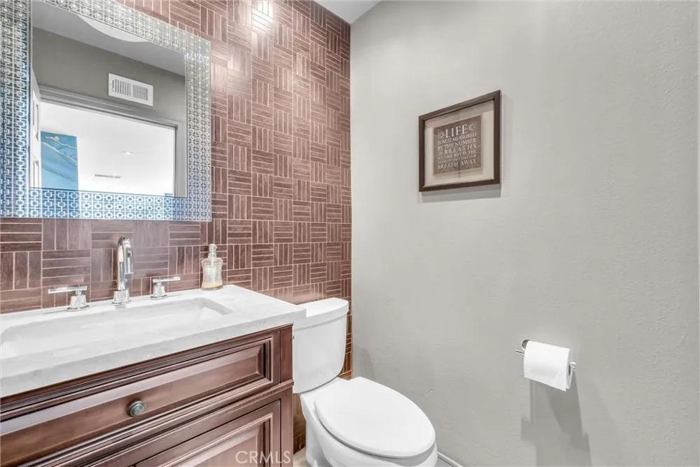 375 S Via Montanera Anaheim Hills, CA 92807