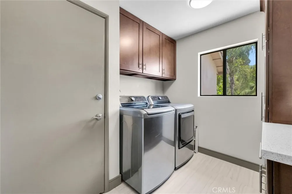 375 S Via Montanera Anaheim Hills, CA 92807