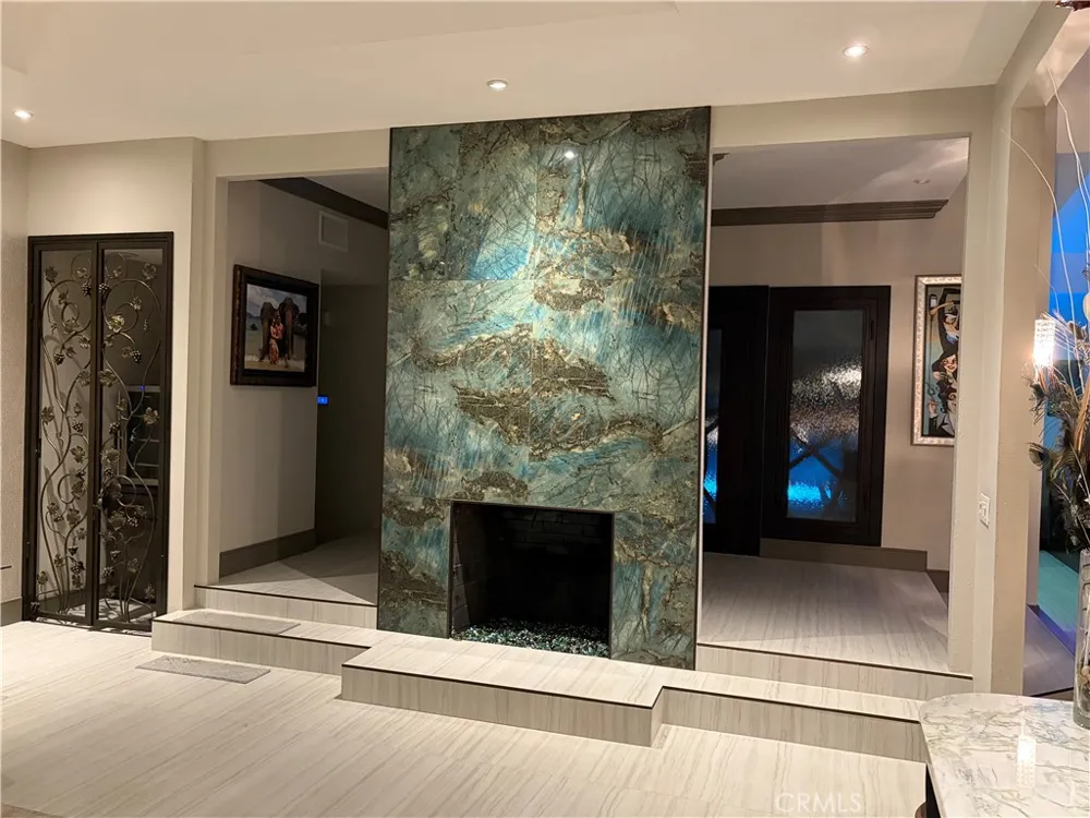 375 S Via Montanera Anaheim Hills, CA 92807