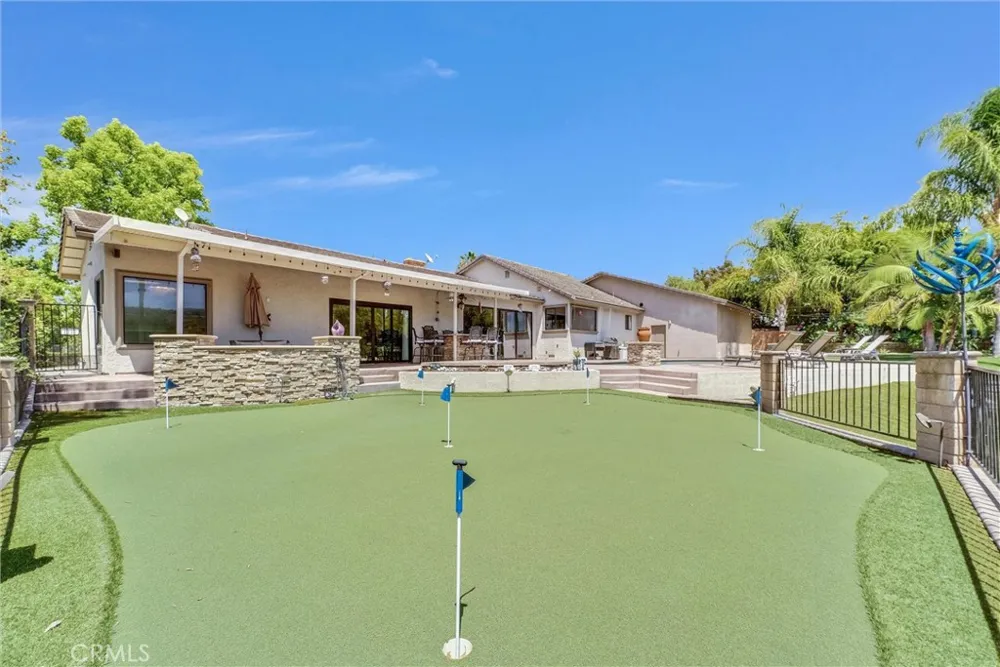 375 S Via Montanera Anaheim Hills, CA 92807