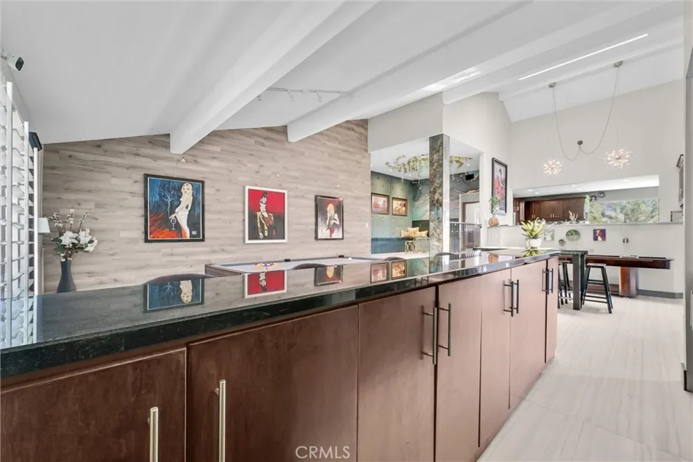 375 S Via Montanera Anaheim Hills, CA 92807