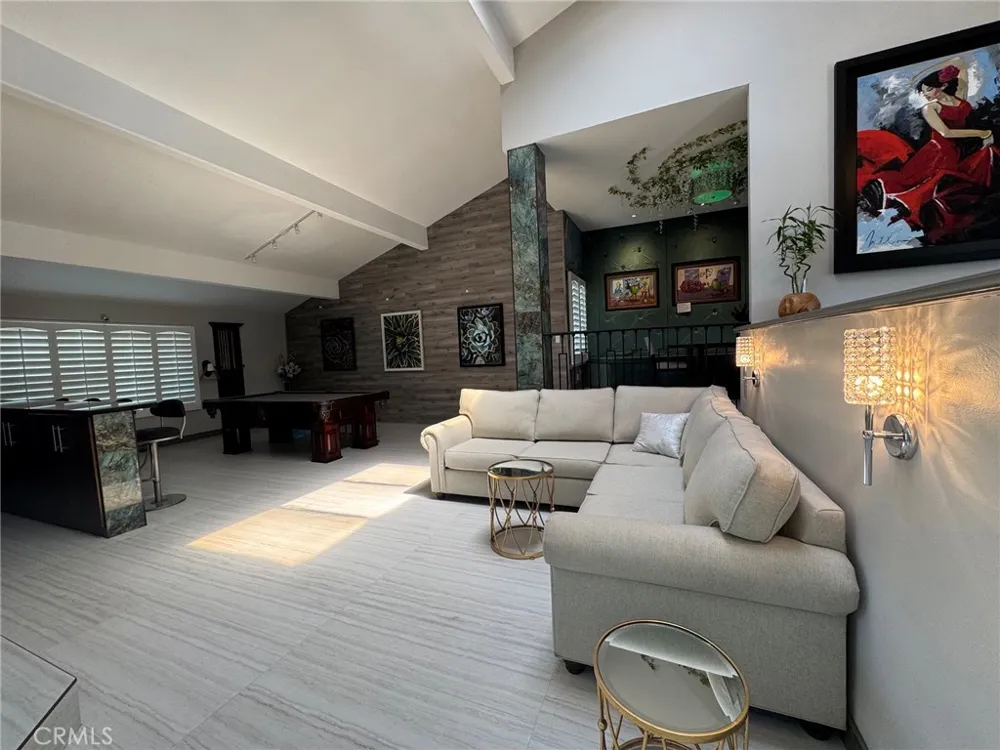 375 S Via Montanera Anaheim Hills, CA 92807