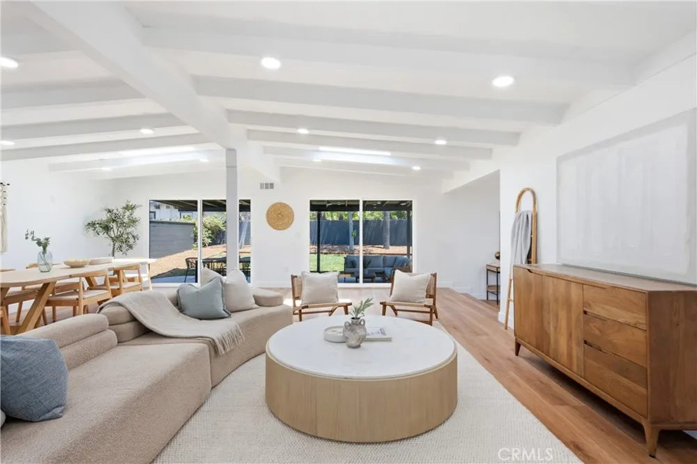 14372 Livingston Tustin, CA 92780