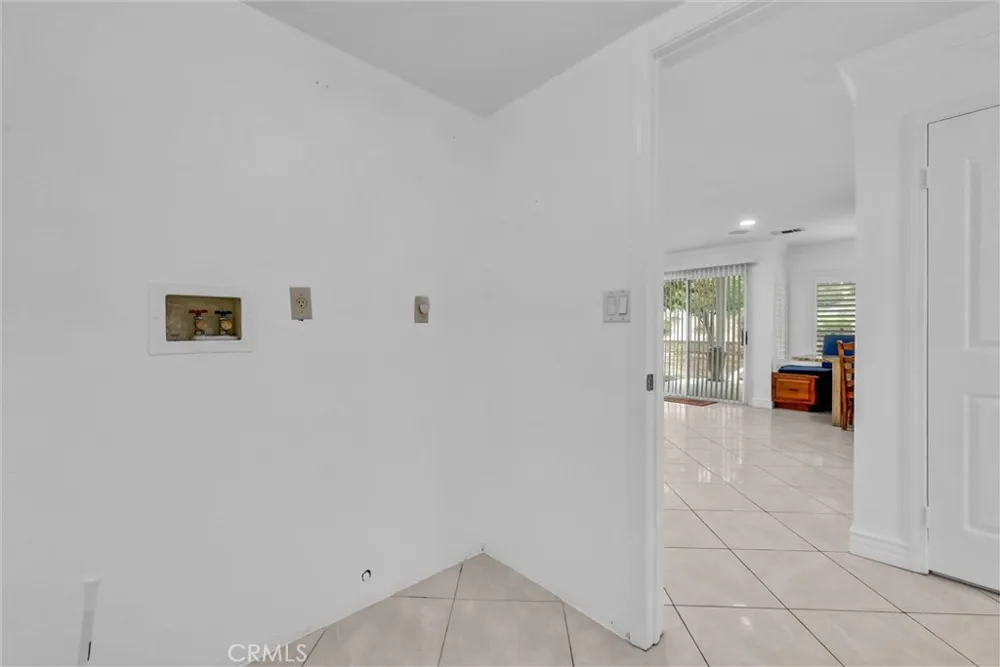 1070 Cannon Road Riverside, CA 92506