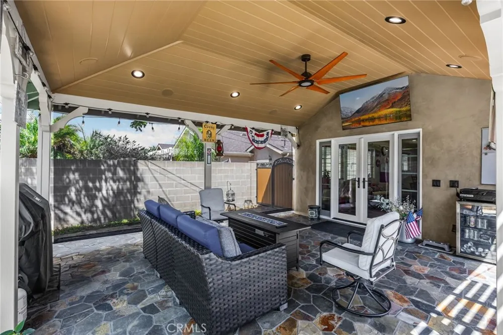 1040 El Mirador Drive Fullerton, CA 92835