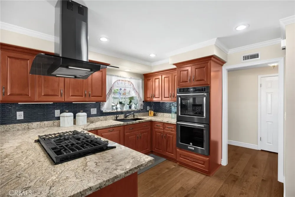 1040 El Mirador Drive Fullerton, CA 92835