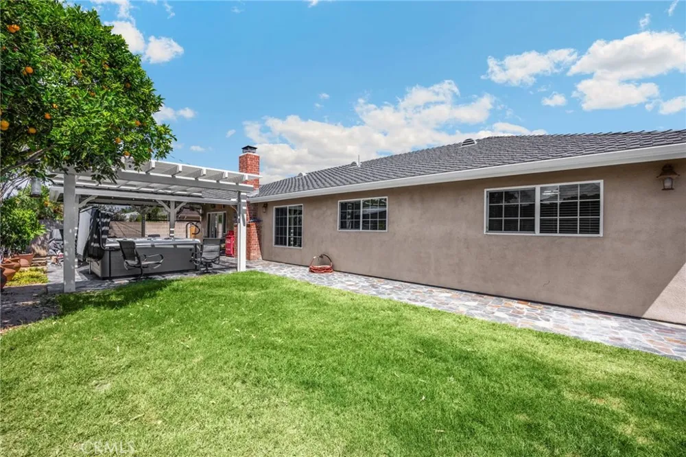 1040 El Mirador Drive Fullerton, CA 92835