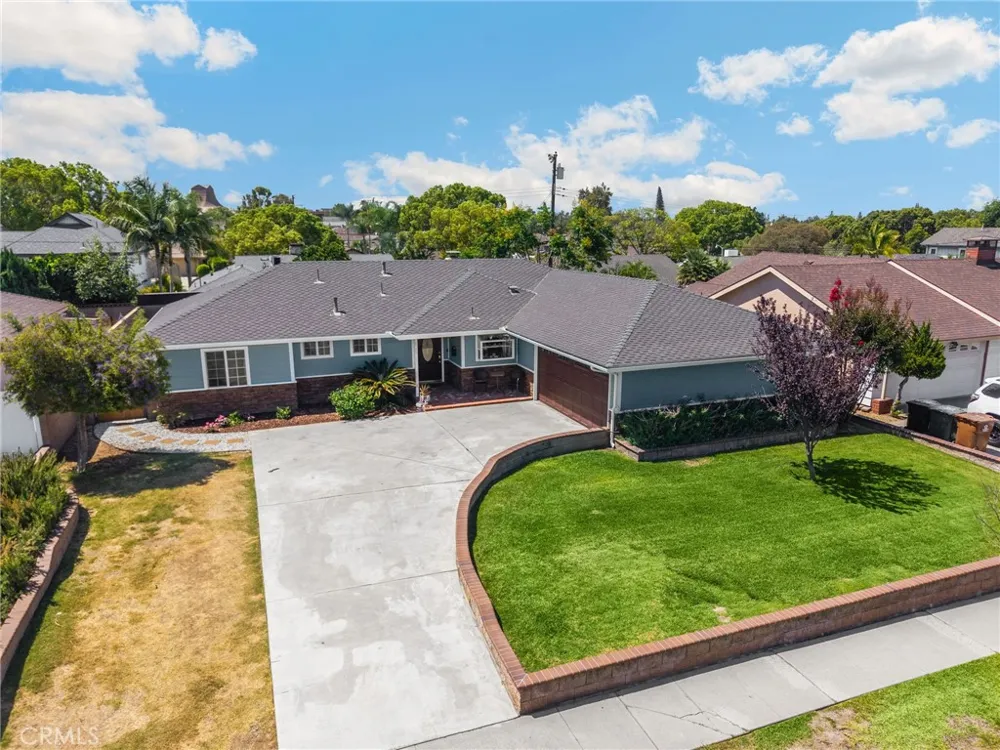 1040 El Mirador Drive Fullerton, CA 92835