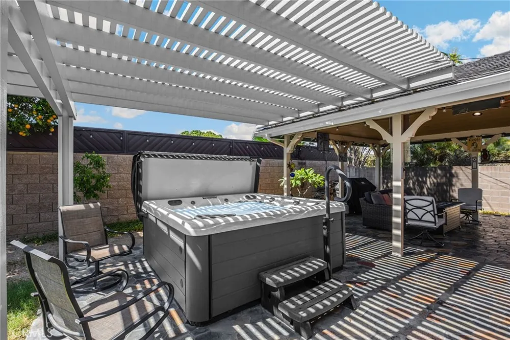 1040 El Mirador Drive Fullerton, CA 92835