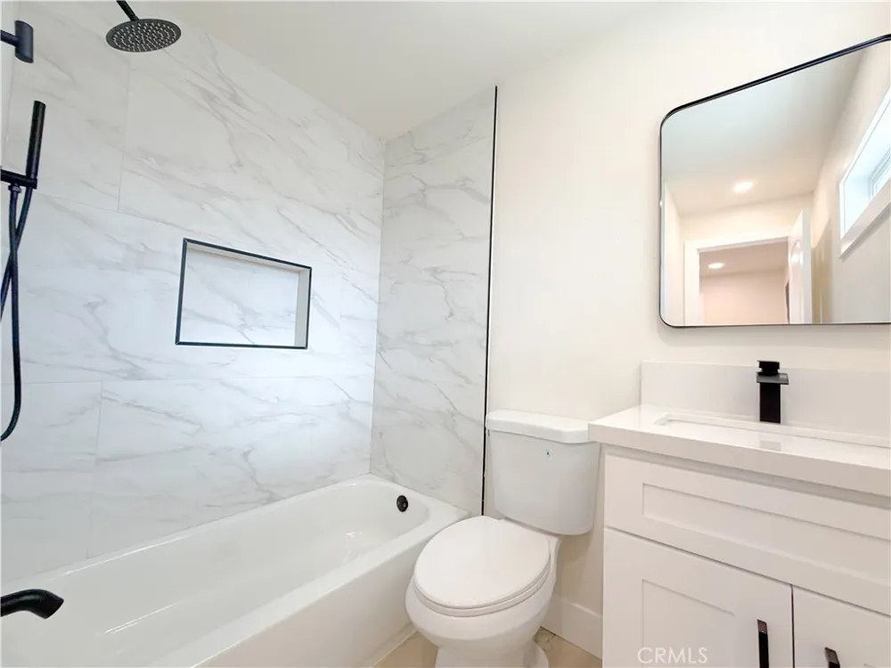 110 Western Santa Ana, CA 92703