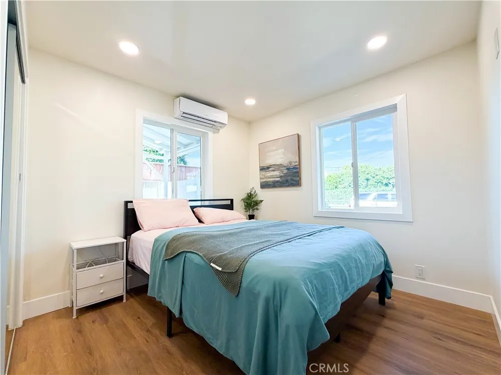 110 Western Santa Ana, CA 92703