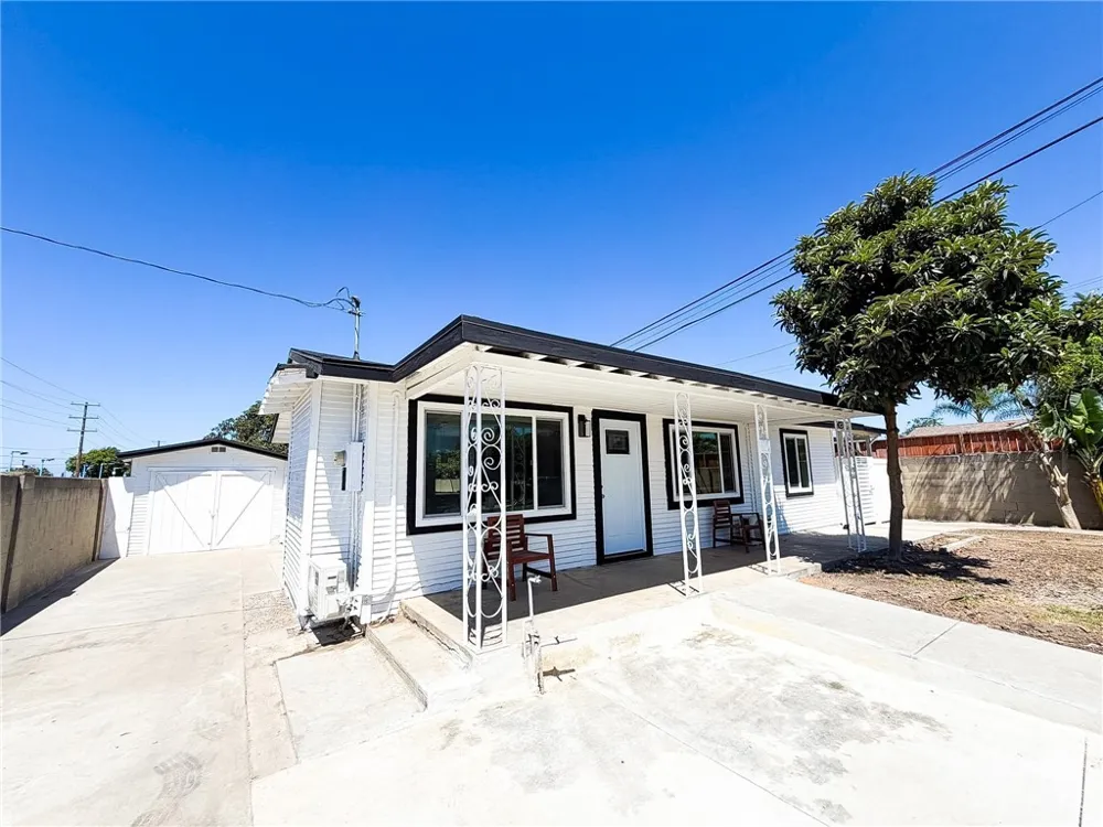 110 Western Santa Ana, CA 92703