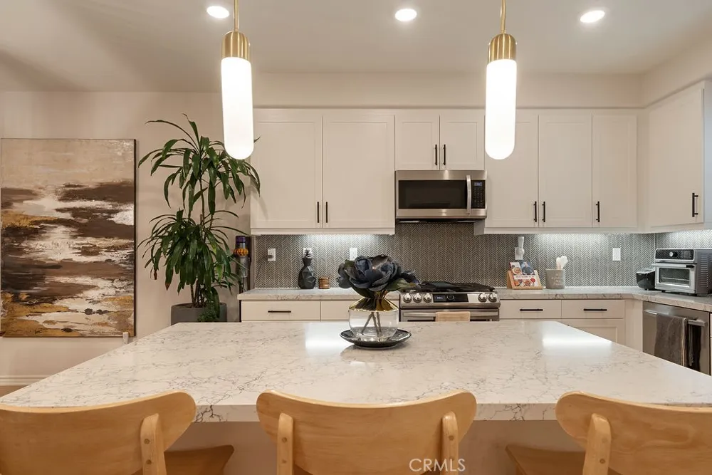 1341 Reliance Carson, CA 90746
