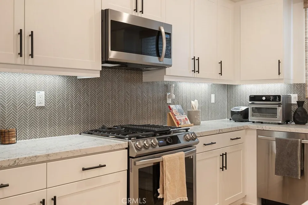 1341 Reliance Carson, CA 90746
