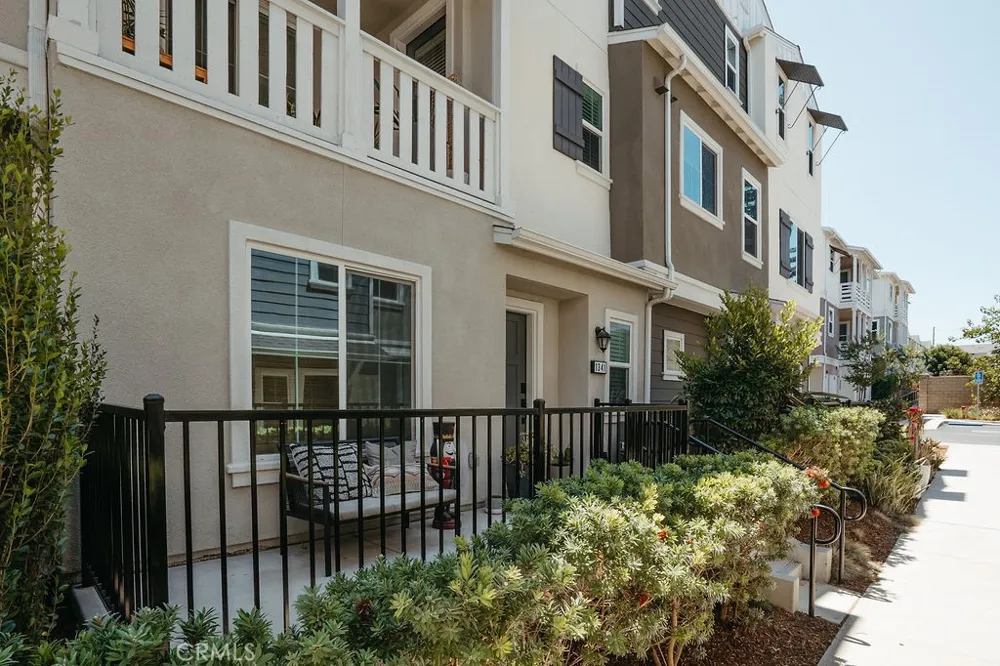 1341 Reliance Carson, CA 90746