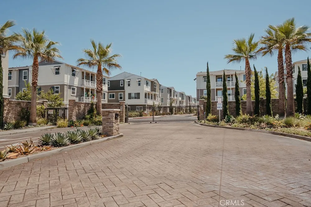 1341 Reliance Carson, CA 90746