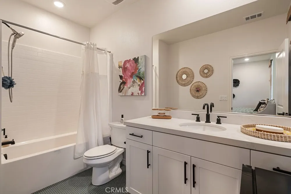 1341 Reliance Carson, CA 90746
