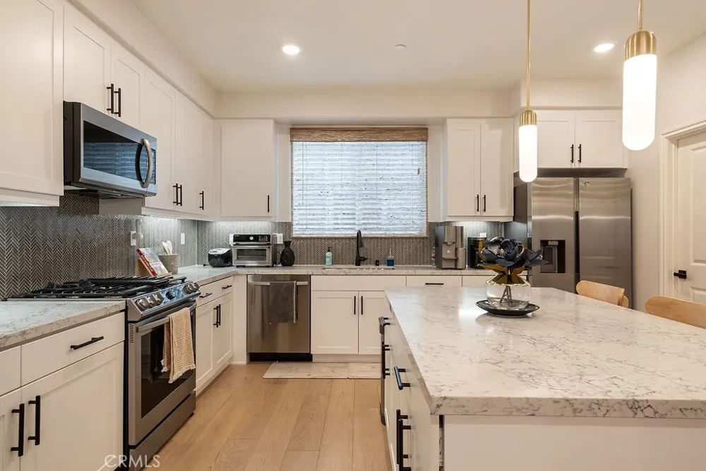 1341 Reliance Carson, CA 90746