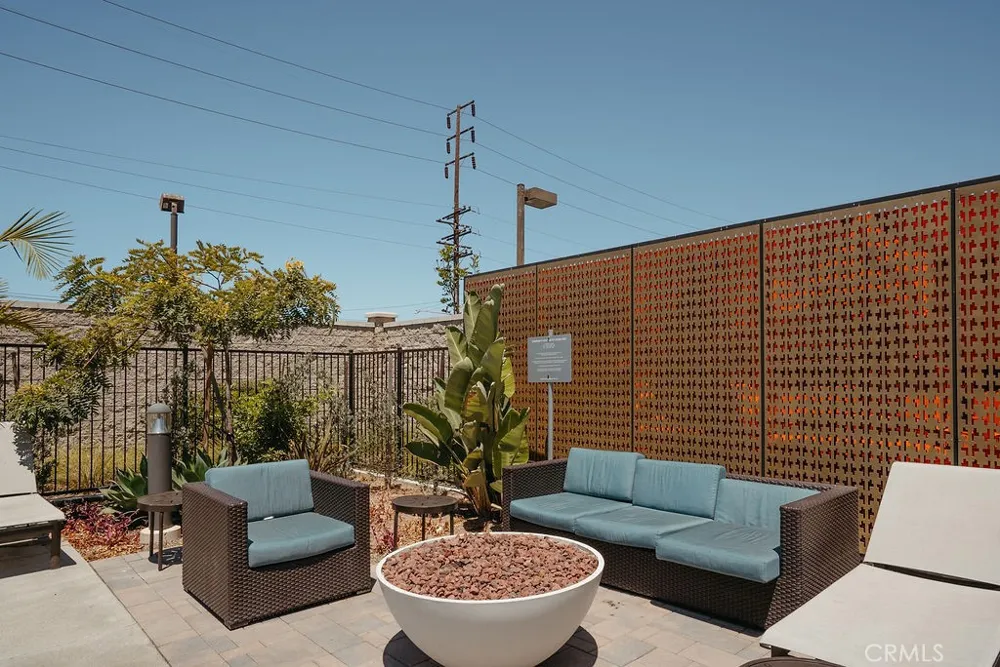 1341 Reliance Carson, CA 90746