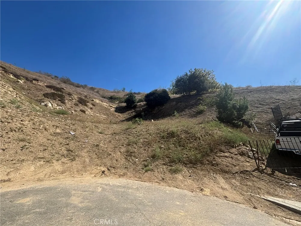 Avenue 33 Lincoln Heights, CA 91356