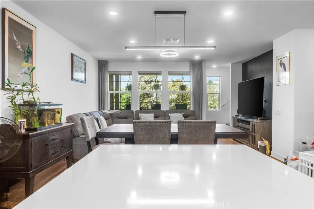 1028 Anaheim Boulevard #4 Anaheim, CA 92801