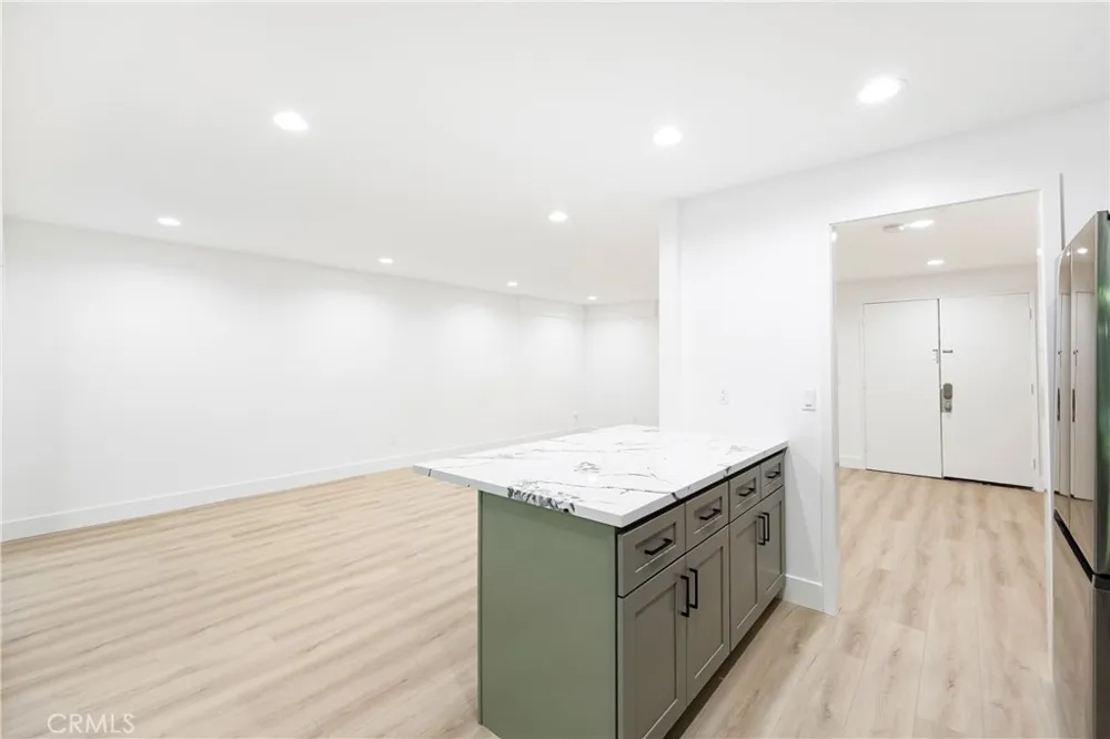 1301 S Atlantic Blvd #337C Monterey Park, CA 91754