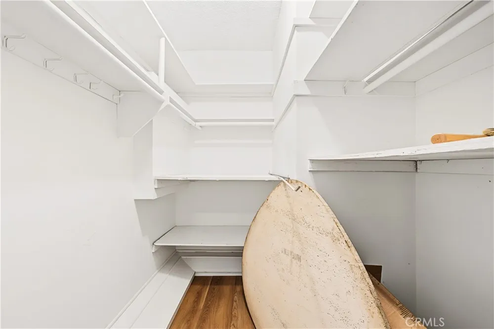 1539 Laurel Avenue #202 Los Angeles, CA 90046