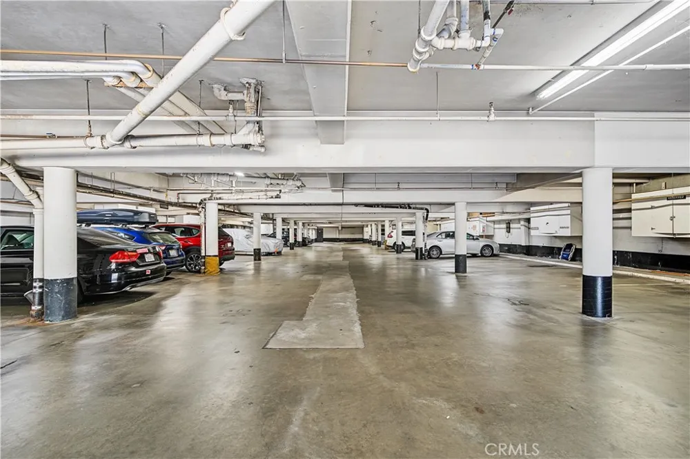 1539 Laurel Avenue #202 Los Angeles, CA 90046