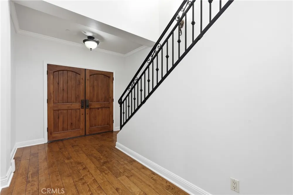 520 Elena #B Redondo Beach, CA 90277