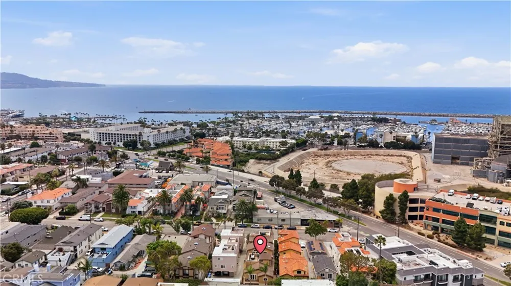520 Elena #B Redondo Beach, CA 90277