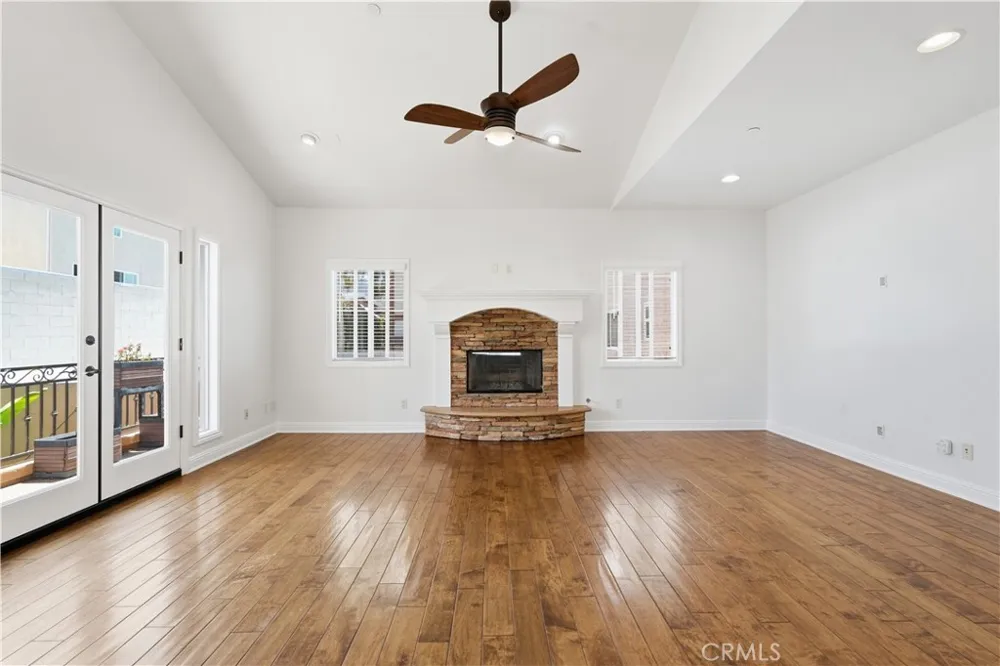520 Elena #B Redondo Beach, CA 90277