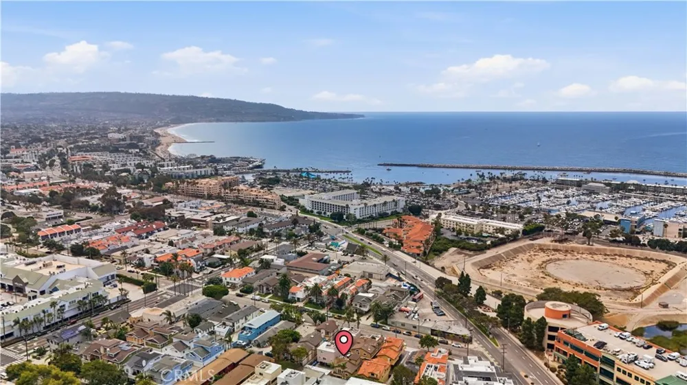 520 Elena #B Redondo Beach, CA 90277