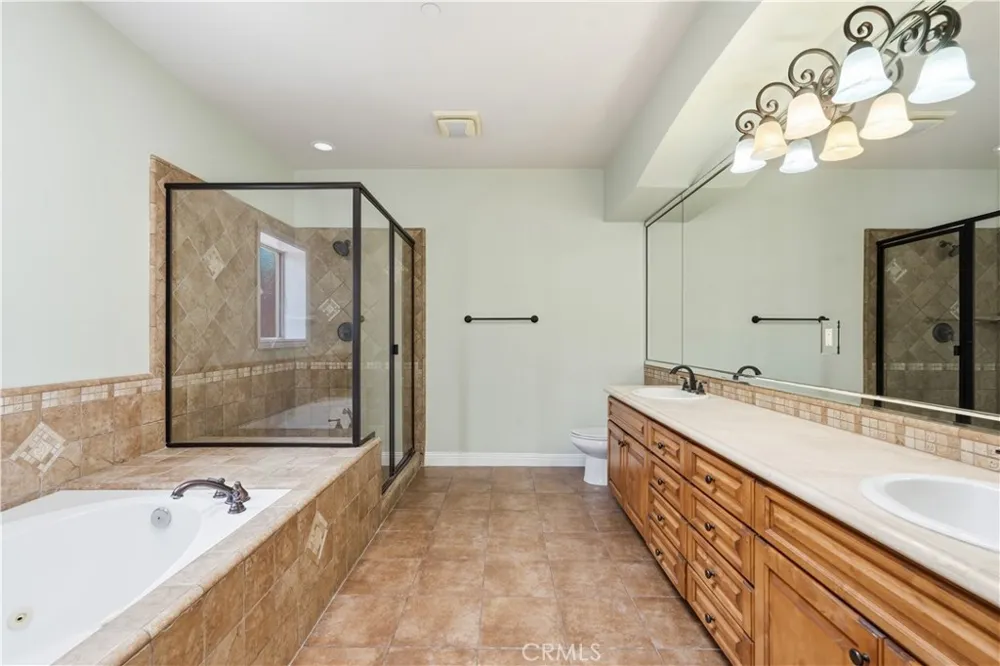 520 Elena #B Redondo Beach, CA 90277