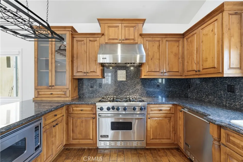 520 Elena #B Redondo Beach, CA 90277