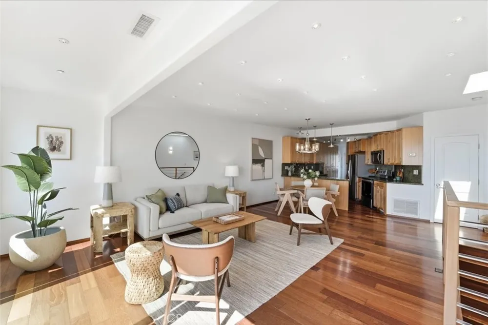 320 Paseo De La Playa #E Redondo Beach, CA 90277